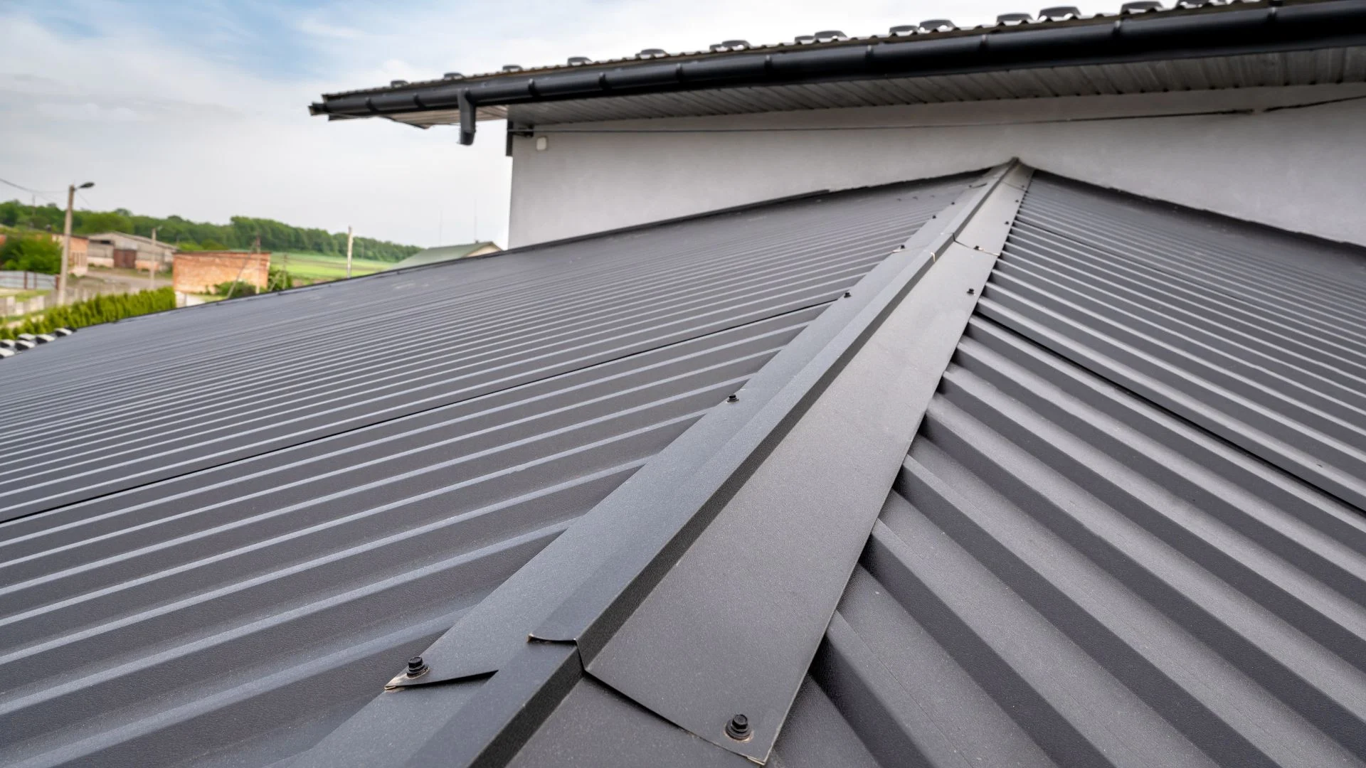 Roofing Materials Guide 2025: Costs, Options, and What Homeowners Need to Know